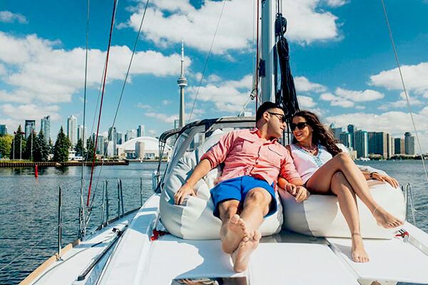 Toronto Islands Sailing Experience